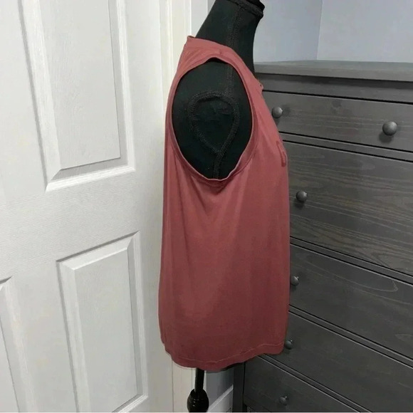 Gymshark  Tank - Picture 2 of 4